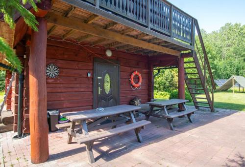 Holidayhouse with sauna and pond Leesoja puhkemaja in Kiraste
