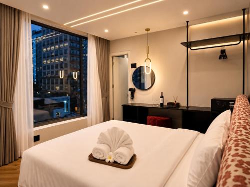 LUMI RESIDENCES Central Collection