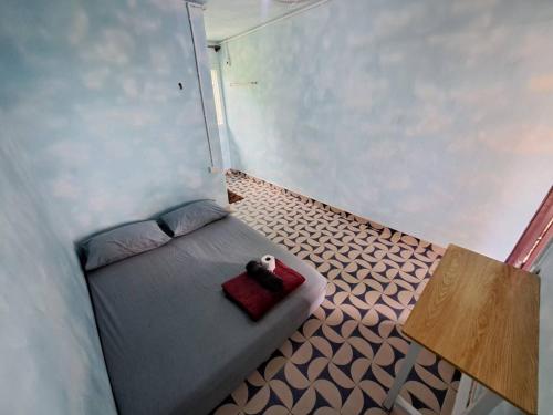 Neeno Hut Room Type - Small Double Room
