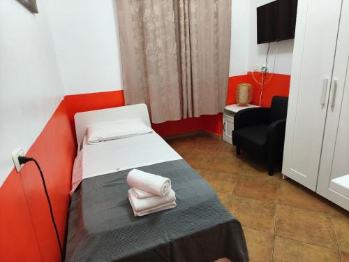 Single room, large