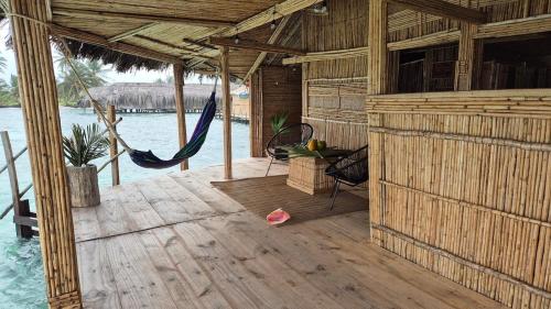 Overwater Paradise Cabin, AnsuBirya, San Blas in El Porvenir
