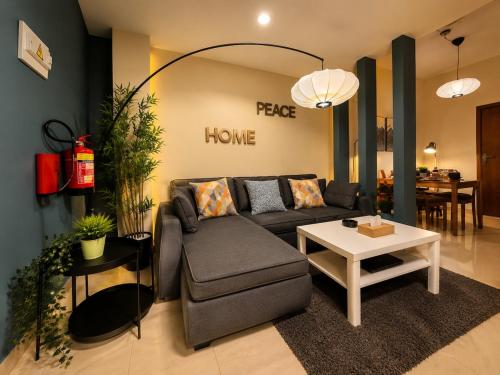 Zen Japandi 1BR, Balcony, Lusail Living