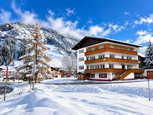 Haus Wallis by stayFritz - Ski-In Ski-Out Zimmer 'garni' am Arlberg in Warth am Arlberg, Österreich