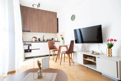 Tulip Apartments Podgorica - New Studio, Self Check-in, Airport Pickup
