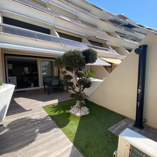HELIOPOLIS CAP D'AGDE VILLAGE NATURISTE