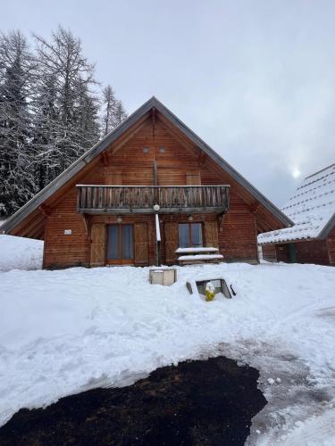 CHALET COSY 6 à 9 PERSONNES LA JOUE DU LOUP