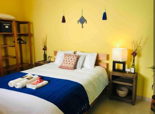 Casa Ohana private room queen and bath