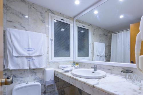 Golden Sand Hotel - image 4