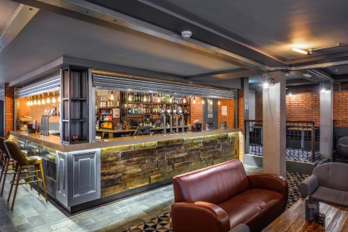 Best Western Manchester Oldham Smokies Park Hotel - image 3