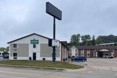 Quality Inn Council Bluffs I-80