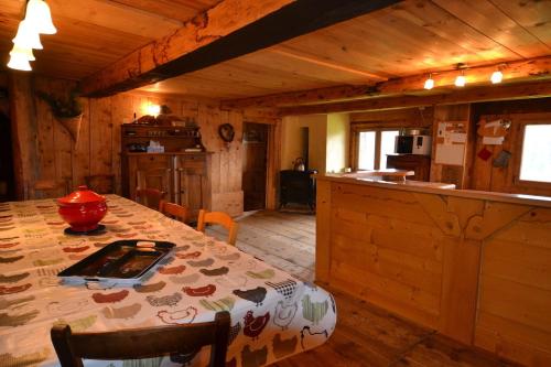 Résidence La Ferme Des Frasses - Appartement La ferme des Frasses - superbe vues montagnes MAE-3324