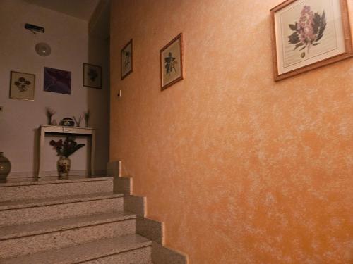 House Mary in Олівето Сітра
