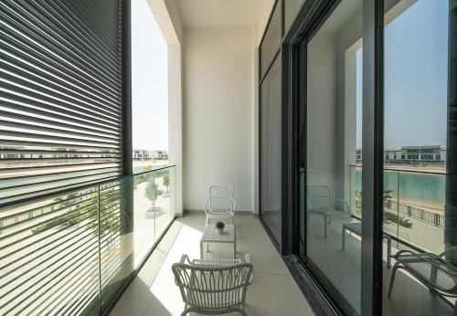 Seaview Studio with Balcony In Blue Bay Walk in Umm Al Quwain
