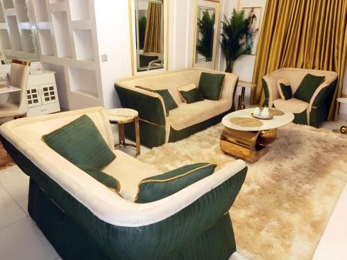 P M Serviced Apartments