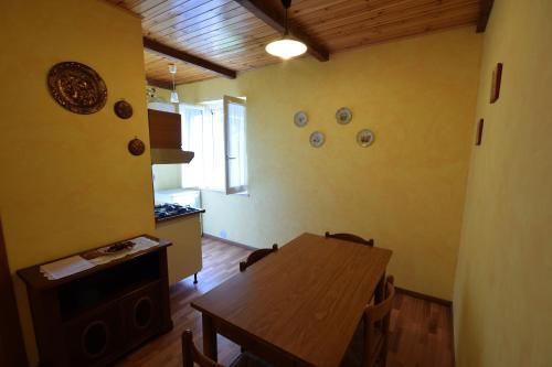 virtuve, Agriturismo Al Rifugio DiVino in Belvedere Ostrense