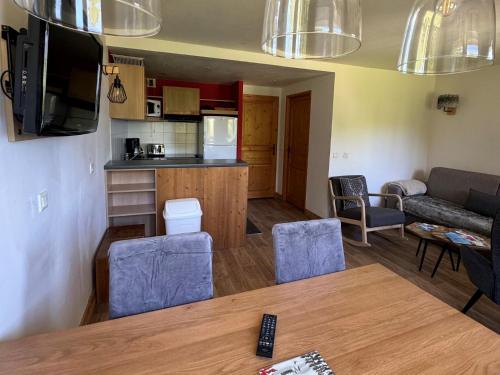 Résidence Le Centaure - Beau 2 pièces rénové · Ski aux pieds · Sur le haut de Belle Plagne MAE-0711