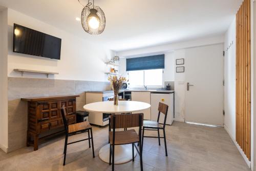 La casita de Clio by Concept Flats in Jerica