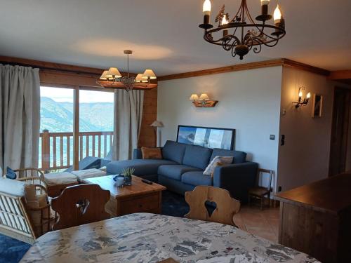 Résidence L'iseran - Spacieux 4 pièces, pieds des pistes, résidence haut de gamme avec piscine, vue splendide sur le Mont Blanc et terrasse Ouest. MAE-8921