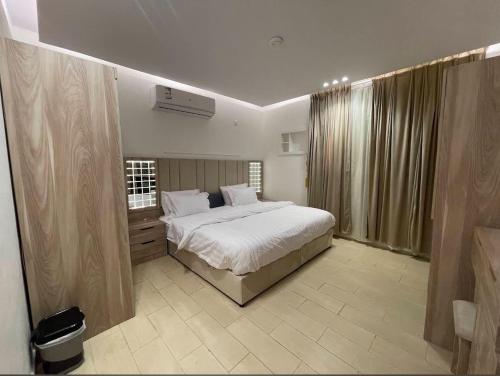 Friday Suites 3