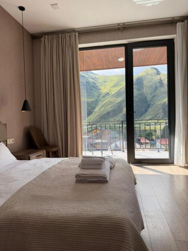 . Hotel Sweet Night
