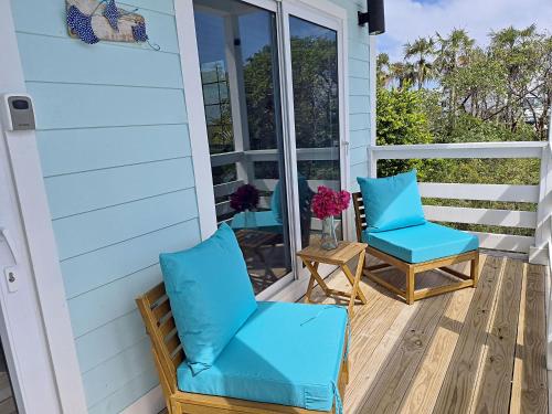 Eagle Ray - Brand New Beach Cottage withViews, Walk to Restaurant home in North Palmetto Point