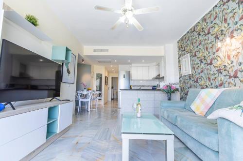 Apartment in beachfront complex in El Duque area, Costa Adeje
