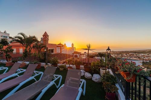 Villa with private pool and magnificent views 2