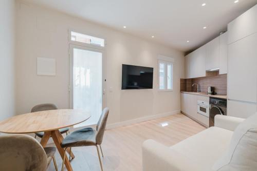 Alcalá Urban Home 2BR for 5 pax