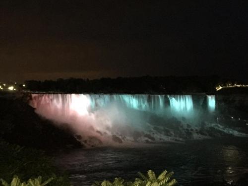 Hanover House Bed and Breakfast – Niagara Falls, NY