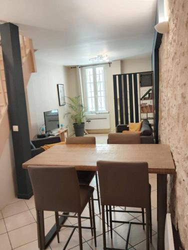 Maison Avignon Intramuros Clim Wifi 2 chambres Idéal Festival