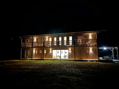 A szálláshely kívülről, La maison de Yangues in Mezos
