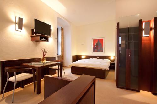 hotel photo
