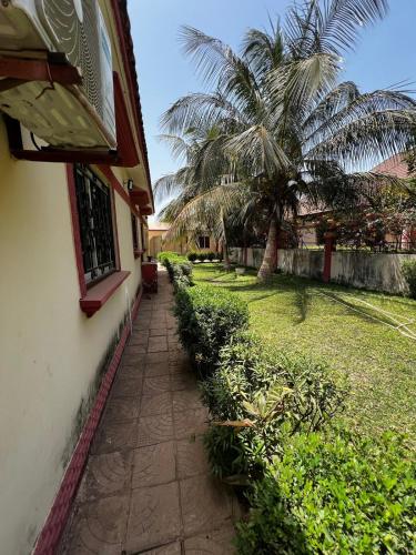 Jardín, Fully furnished house located in Paradise Estate in Yundum