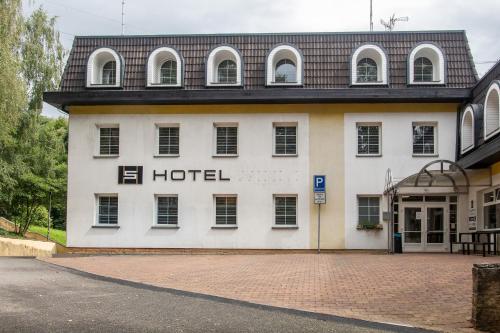 Sissepääs, Hotel Garni Orlova in Orlova