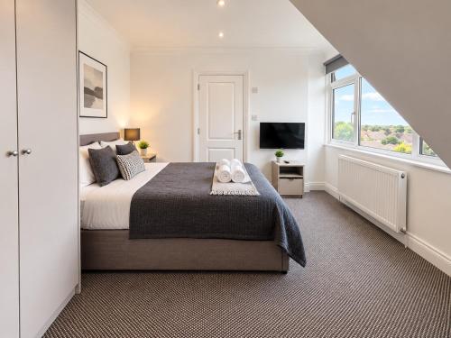Stylish Modern, Private Apartment,15 Mins To Central London 1