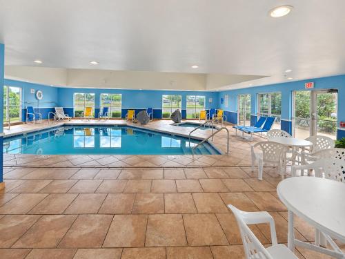 مسبح, سوبر 8 باي ويندام ماديسون ساوث (Super 8 By Wyndham Madison South) in وسط مدينة ماديسون