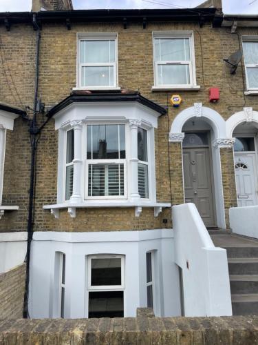 Greenwich Stay
