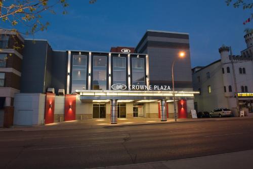 Crowne Plaza Kitchener-Waterloo by IHG