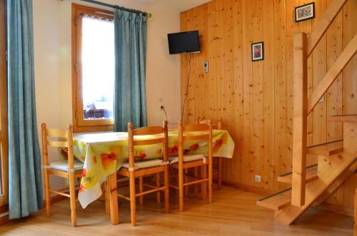 Résidence LES PENTES - 3 Pièces pour 7 Personnes MAE-9694