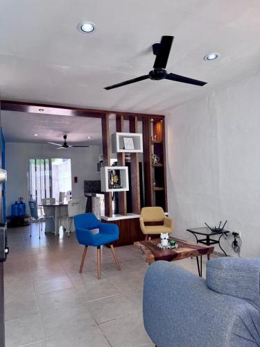 Guestroom, Casa Morena, entire home in Merida in Kanasin