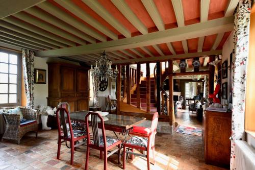 Létesítmények, Manoir bleu et biches in Mezidon-Canon