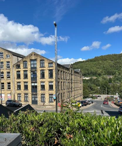 Boutique apartment 20 in Halifax opposite The Piece Hall