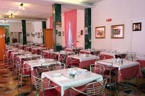 Hotel Parigi 4