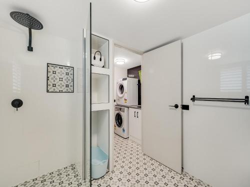 Aurora Pacific Unit 12 - image 3