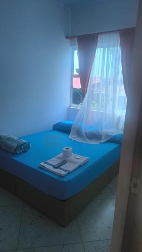 1 double bed, 1 twin bed