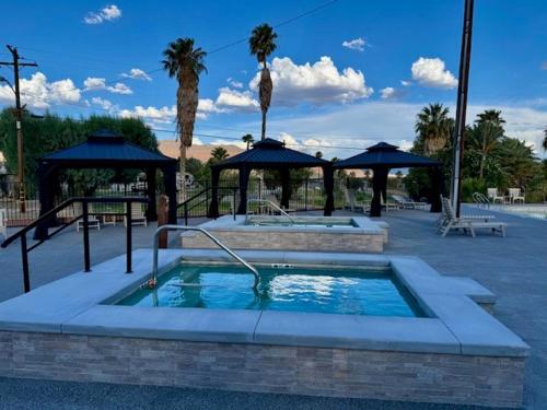 . Shoshone Inn