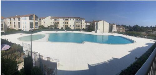 Appartement lagon bleu avec piscine commune et tennis