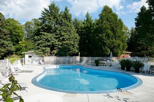 Peldbaseins, Peninsula Park-View Resort in Ephraim (WI)