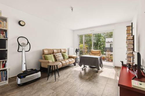 Charming 2BDR - RER A - Near Paris - Parking - Location saisonnière - Champs-sur-Marne