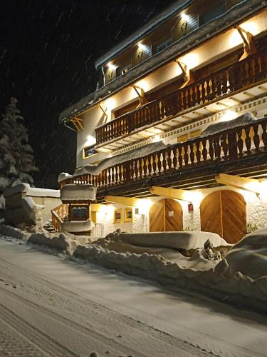 La Sapinière St Lary Soulan (La Sapiniere St Lary Soulan) in Saint-Lary-Soulan